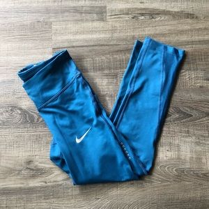 Nike Crop Leggings, XS